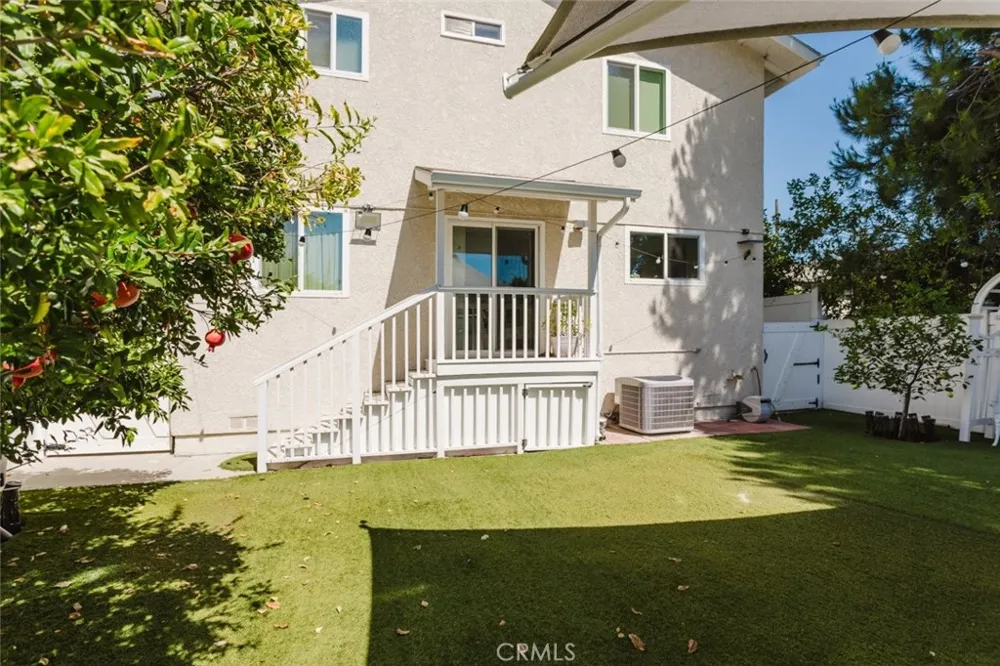 10619 Mather Avenue Sunland, CA 91040