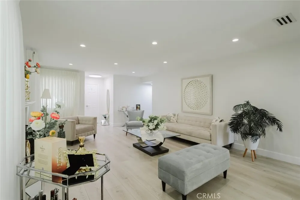 10619 Mather Avenue Sunland, CA 91040
