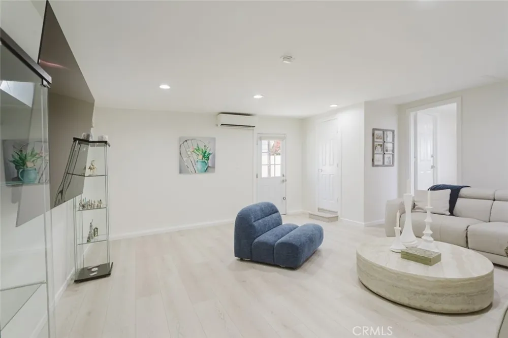 10619 Mather Avenue Sunland, CA 91040