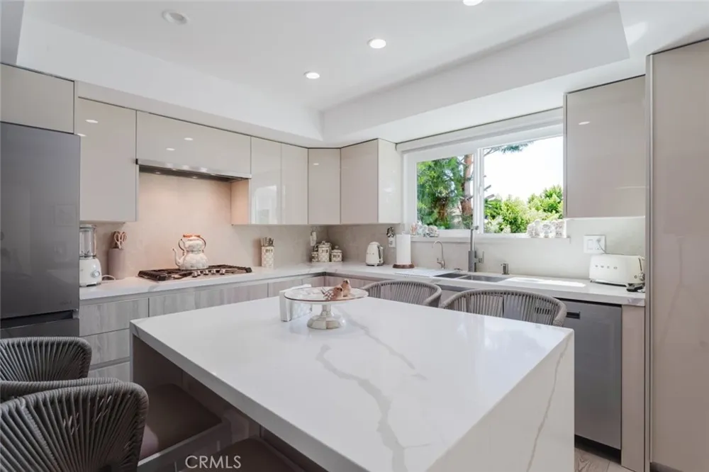 10619 Mather Avenue Sunland, CA 91040