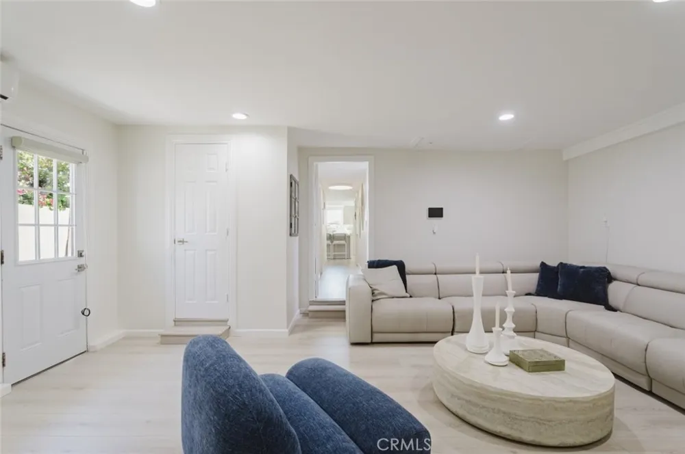 10619 Mather Avenue Sunland, CA 91040
