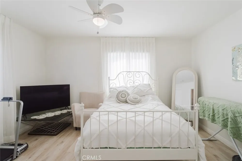 10619 Mather Avenue Sunland, CA 91040
