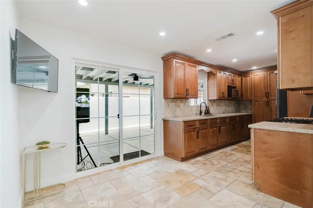 11904 Gager Street Sylmar, CA 91342