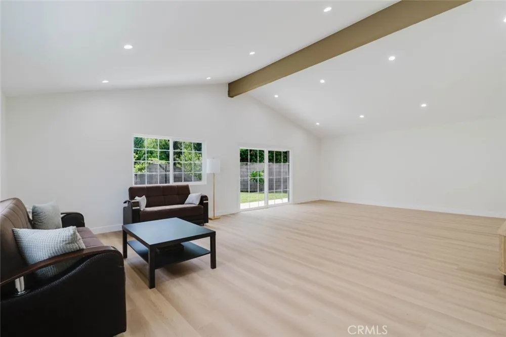 11904 Gager Street Sylmar, CA 91342