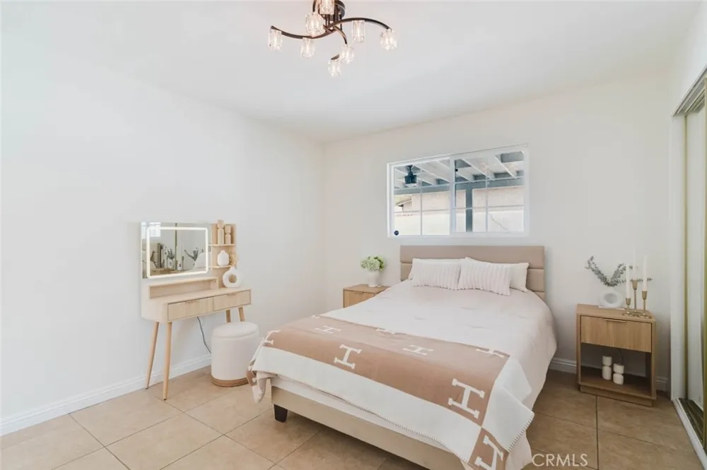 11904 Gager Street Sylmar, CA 91342