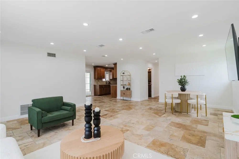 11904 Gager Street Sylmar, CA 91342