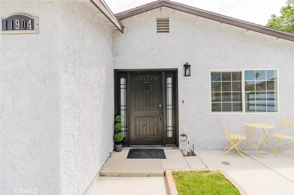 11904 Gager Street Sylmar, CA 91342