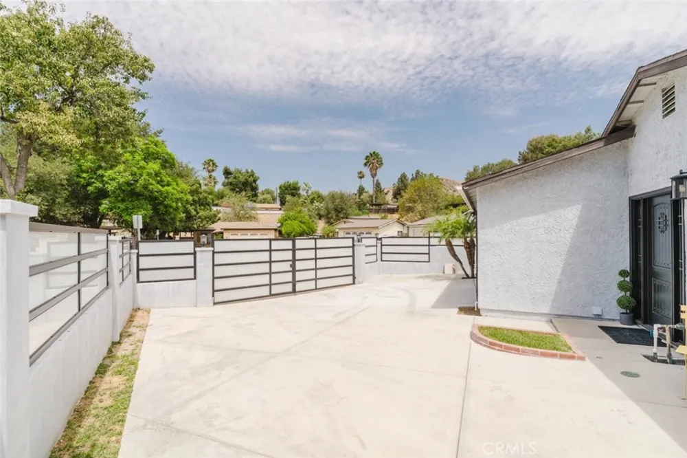 11904 Gager Street Sylmar, CA 91342