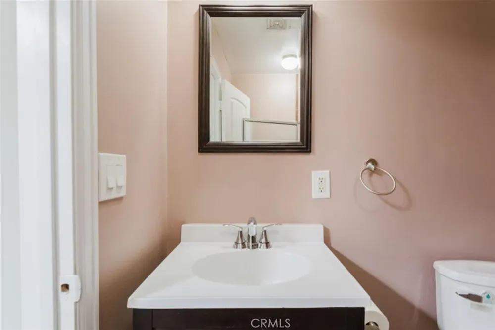 6609 Camellia North Hollywood, CA 91606