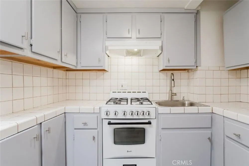 6609 Camellia North Hollywood, CA 91606