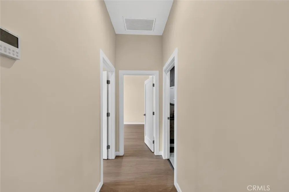 2327 Naomi Street Burbank, CA 91504