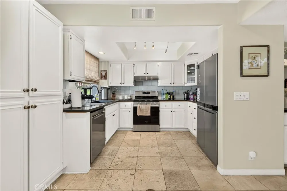 5340 Las Virgenes Road #11 Calabasas, CA 91302