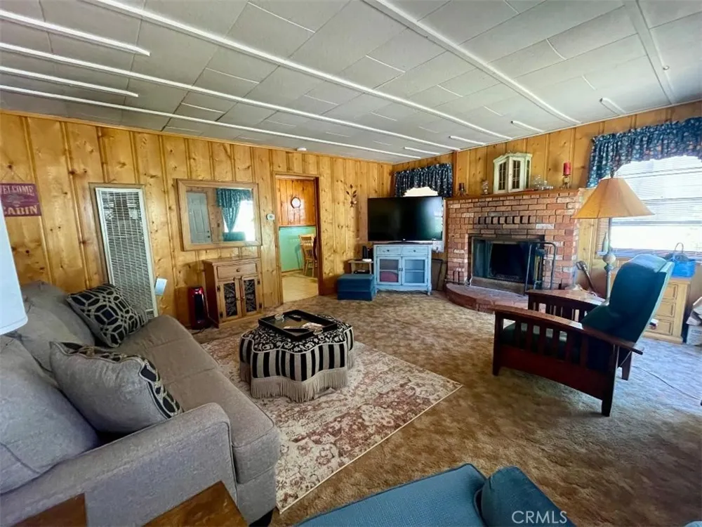 723 Fir Big Bear Lake, CA 92315
