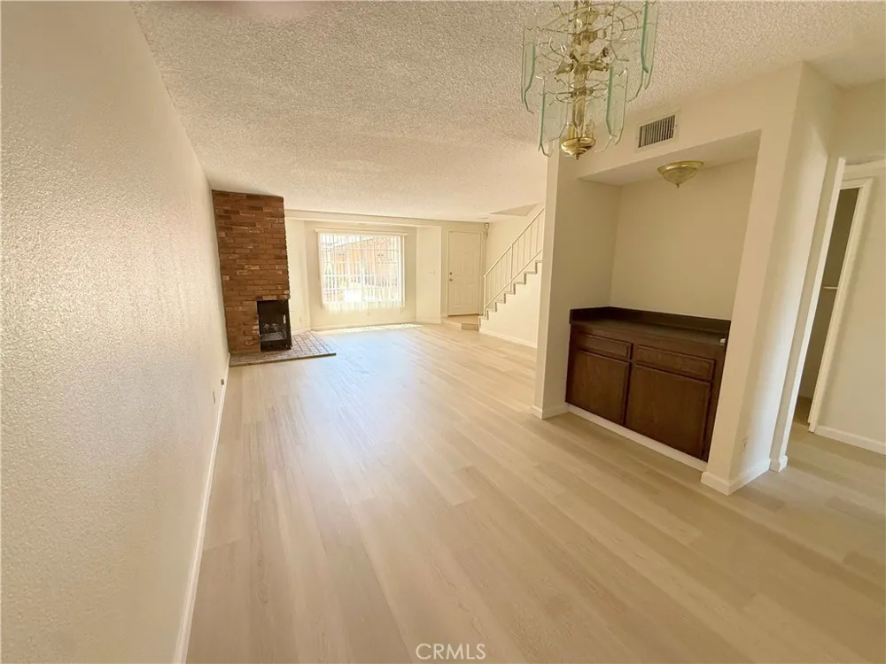8744 Darby Avenue #14 Northridge, CA 91325