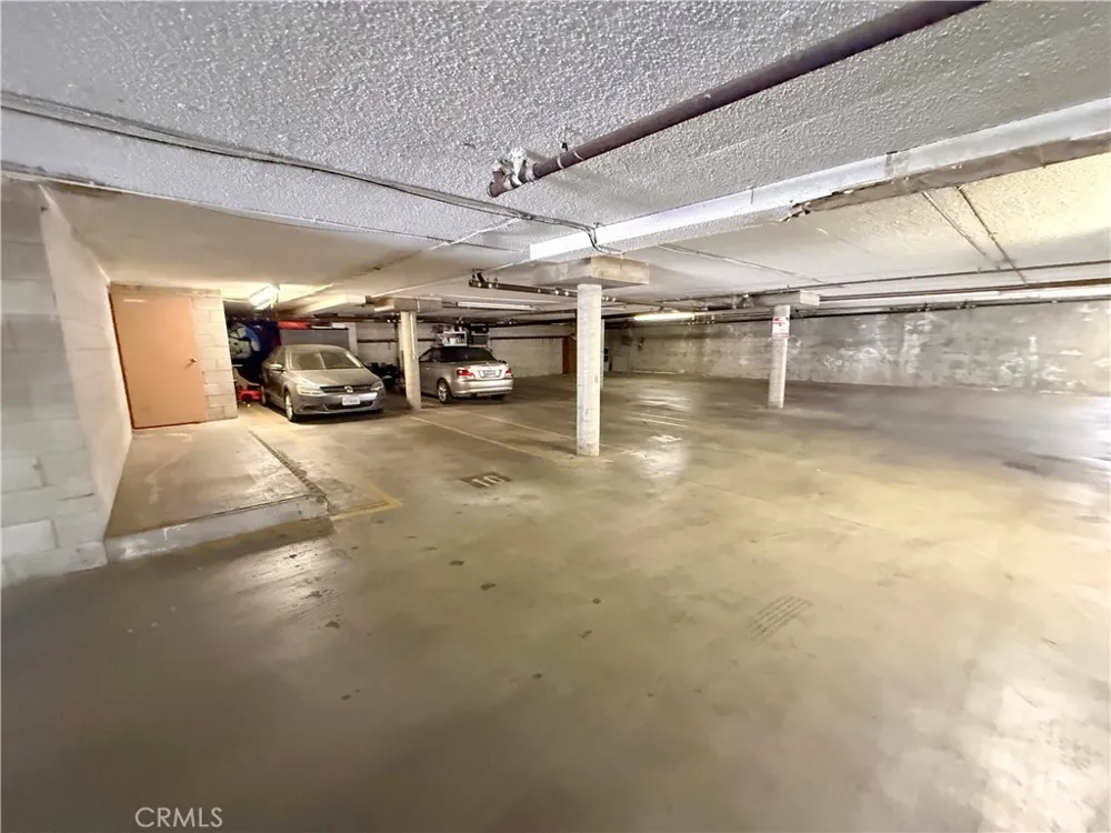 8744 Darby Avenue #14 Northridge, CA 91325