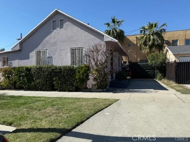 423 S Chevy Chase Glendale, CA 91205