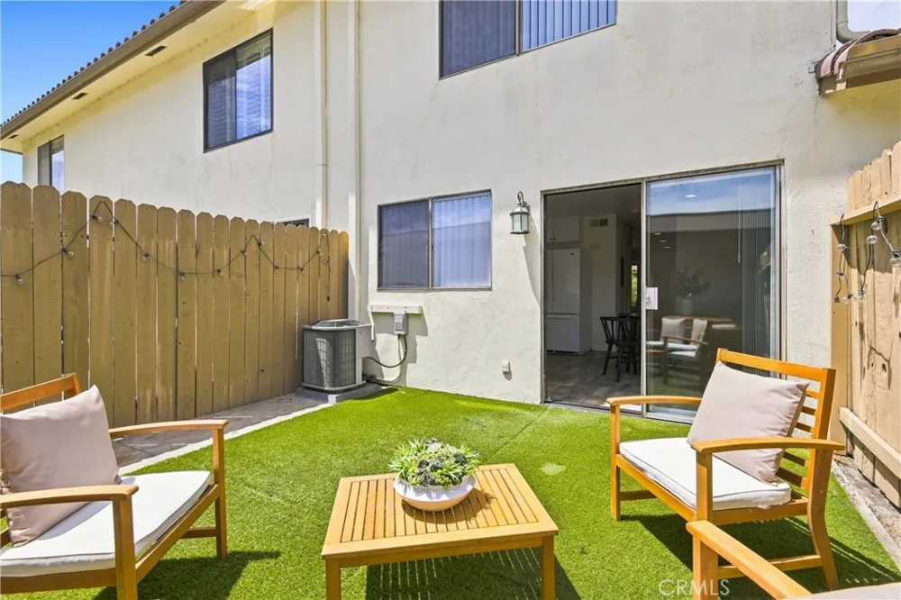 6094 Orange Avenue Cypress, CA 90630