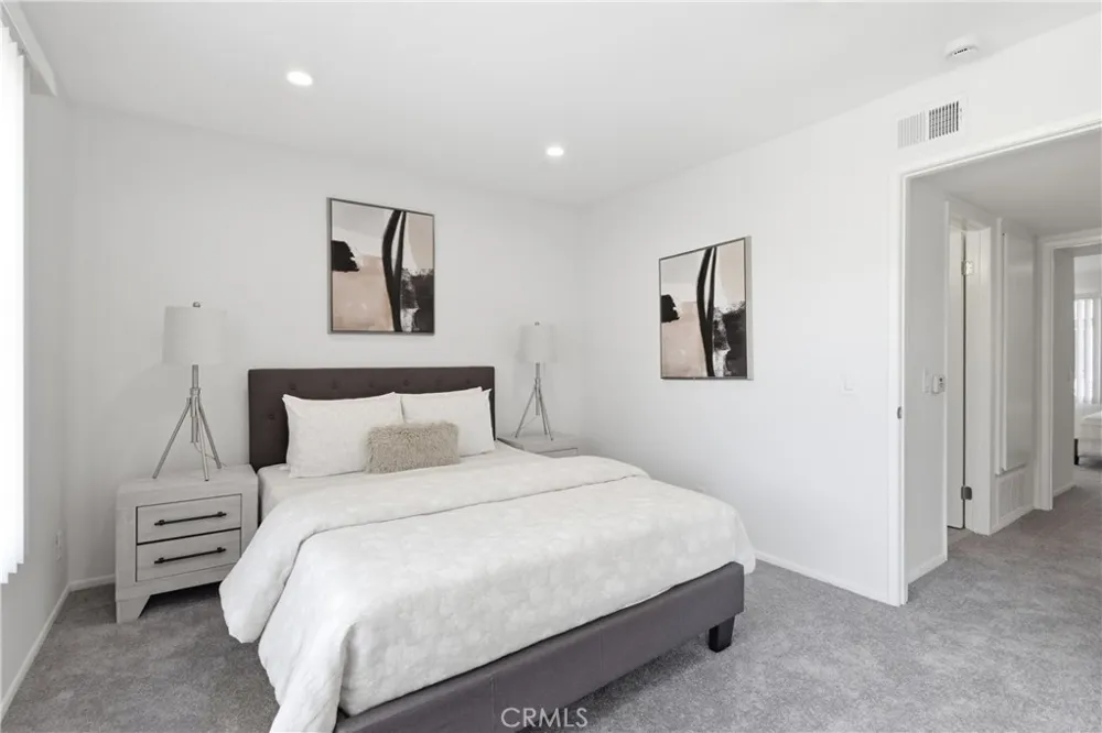 6094 Orange Avenue Cypress, CA 90630
