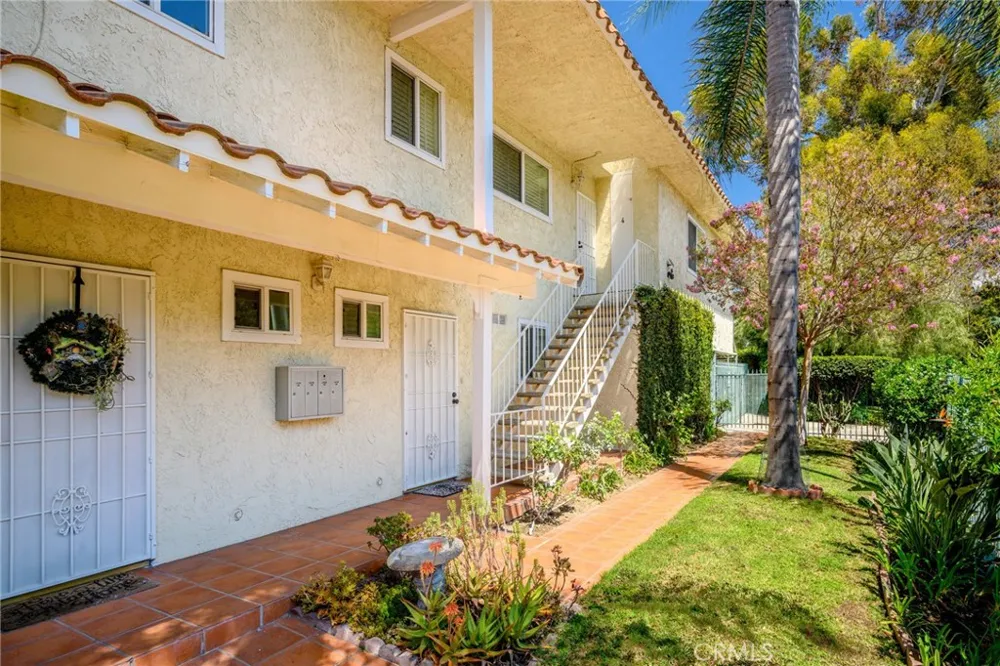 4248 Troost Avenue #4 Studio City, CA 91604