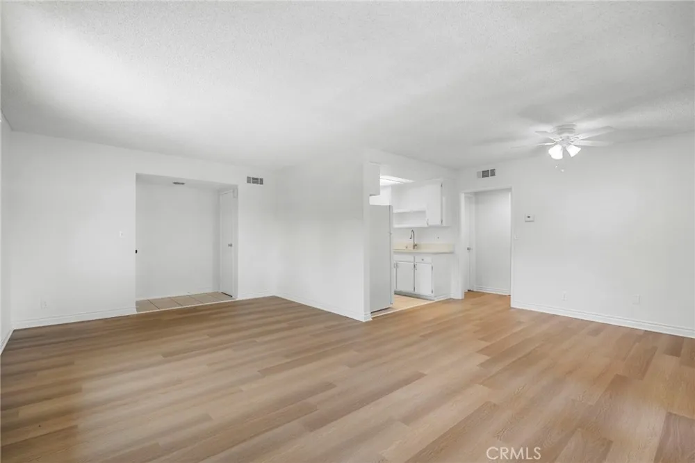 4248 Troost Avenue #4 Studio City, CA 91604