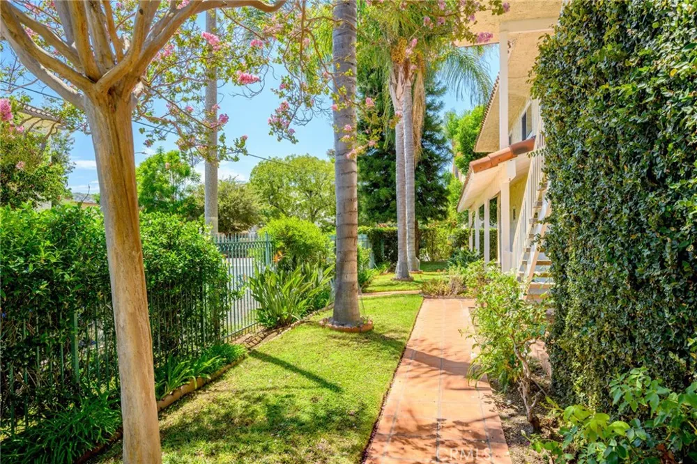 4248 Troost Avenue #4 Studio City, CA 91604