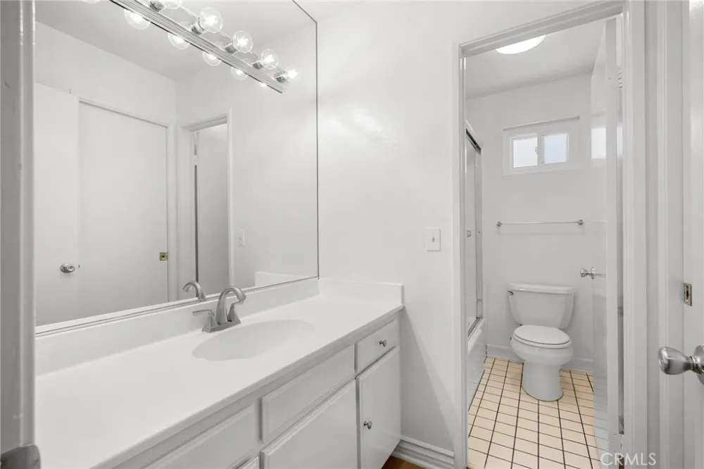 4248 Troost Avenue #4 Studio City, CA 91604