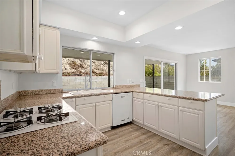 1323 Branta Drive Glendale, CA 91208