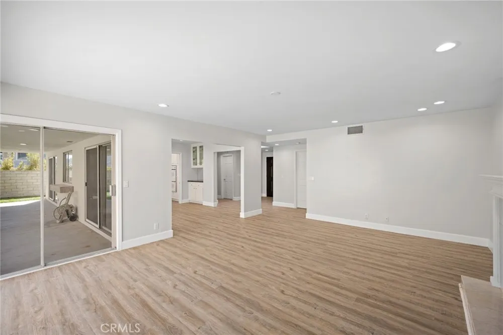 1323 Branta Drive Glendale, CA 91208
