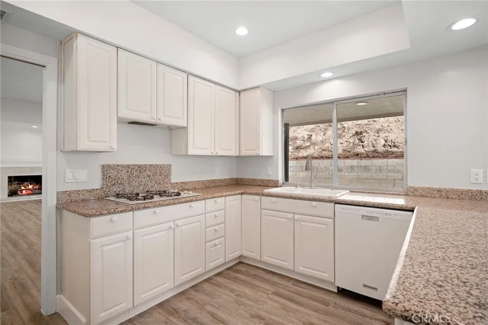 1323 Branta Drive Glendale, CA 91208
