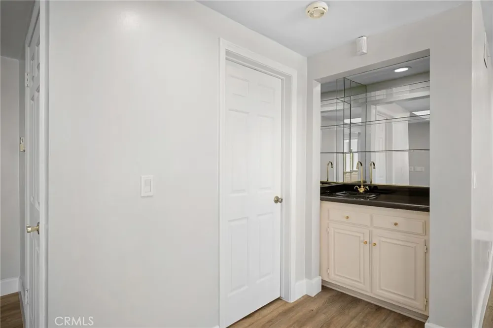 1323 Branta Drive Glendale, CA 91208