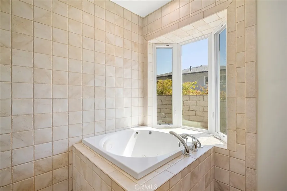 1323 Branta Drive Glendale, CA 91208