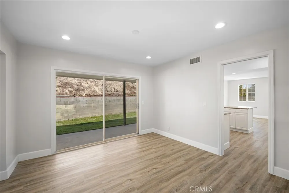 1323 Branta Drive Glendale, CA 91208