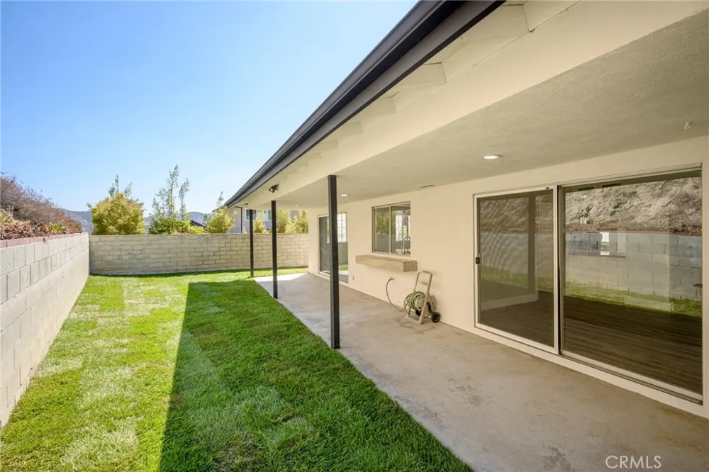 1323 Branta Drive Glendale, CA 91208