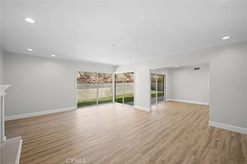 1323 Branta Drive Glendale, CA 91208
