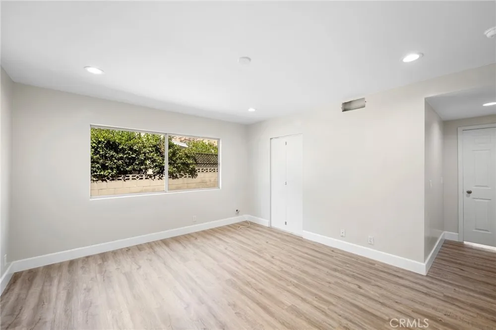 1323 Branta Drive Glendale, CA 91208