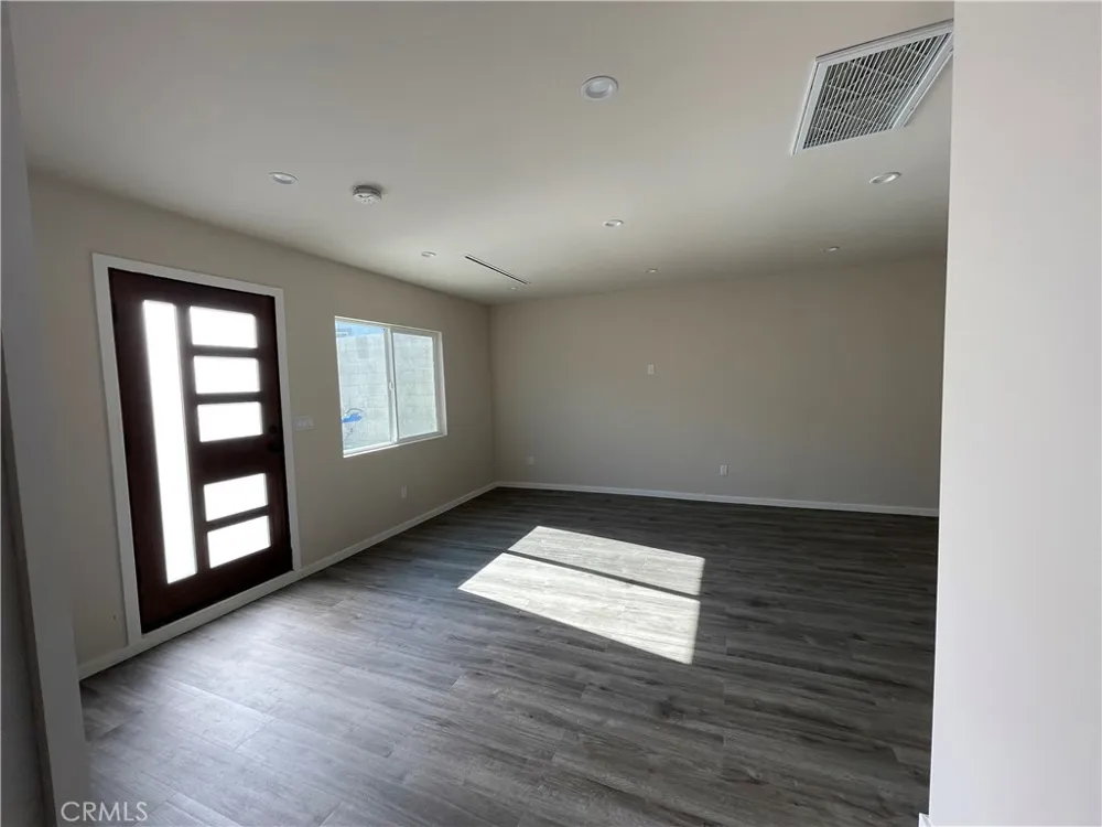 10213 Quill Avenue Sunland, CA 91040