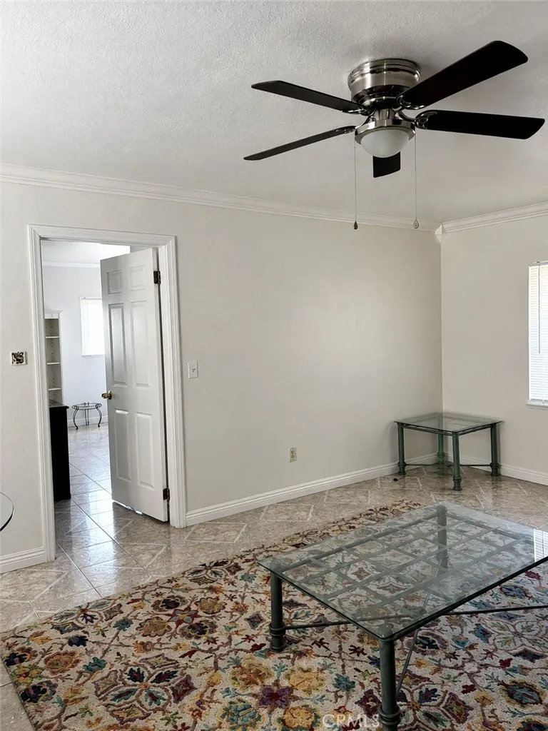 3817 Arlington Avenue Los Angeles, CA 90008