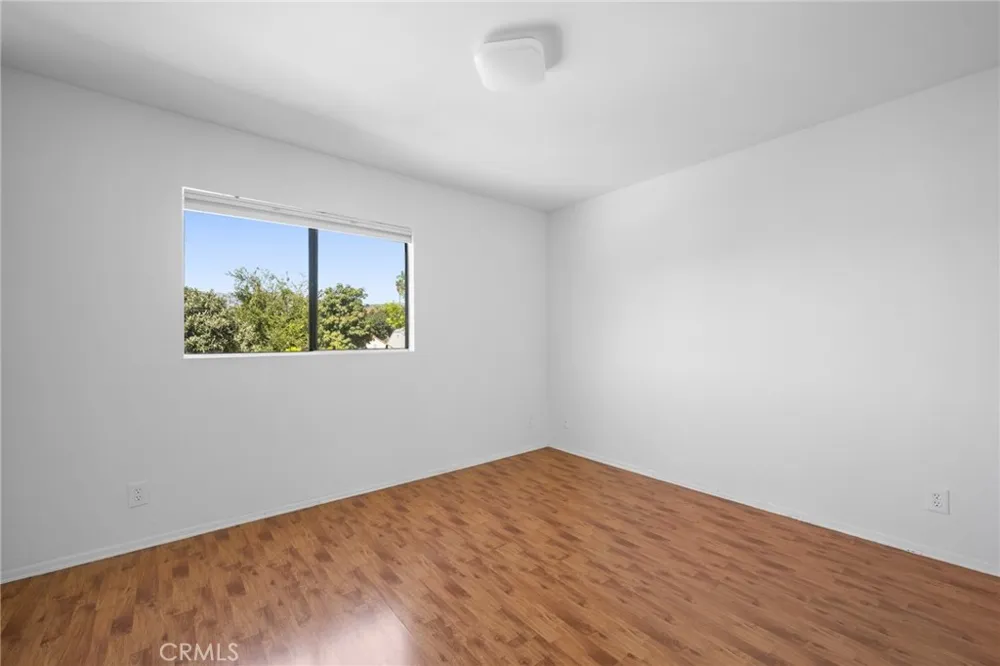 1364 E Garfield Avenue #1 Glendale, CA 91205