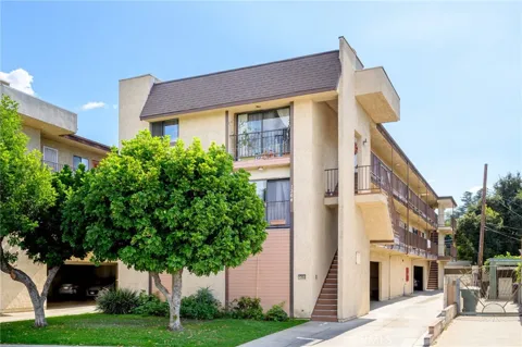 1364 E Garfield Avenue #1