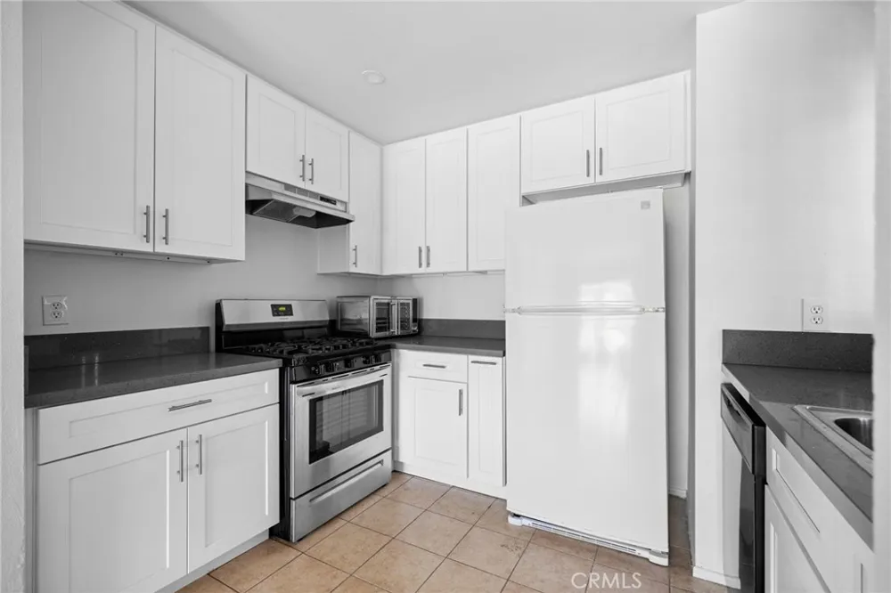 1364 E Garfield Avenue #1 Glendale, CA 91205