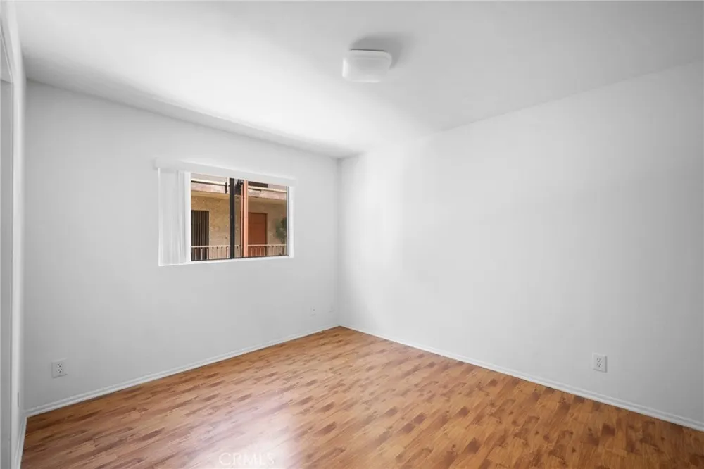 1364 E Garfield Avenue #1 Glendale, CA 91205