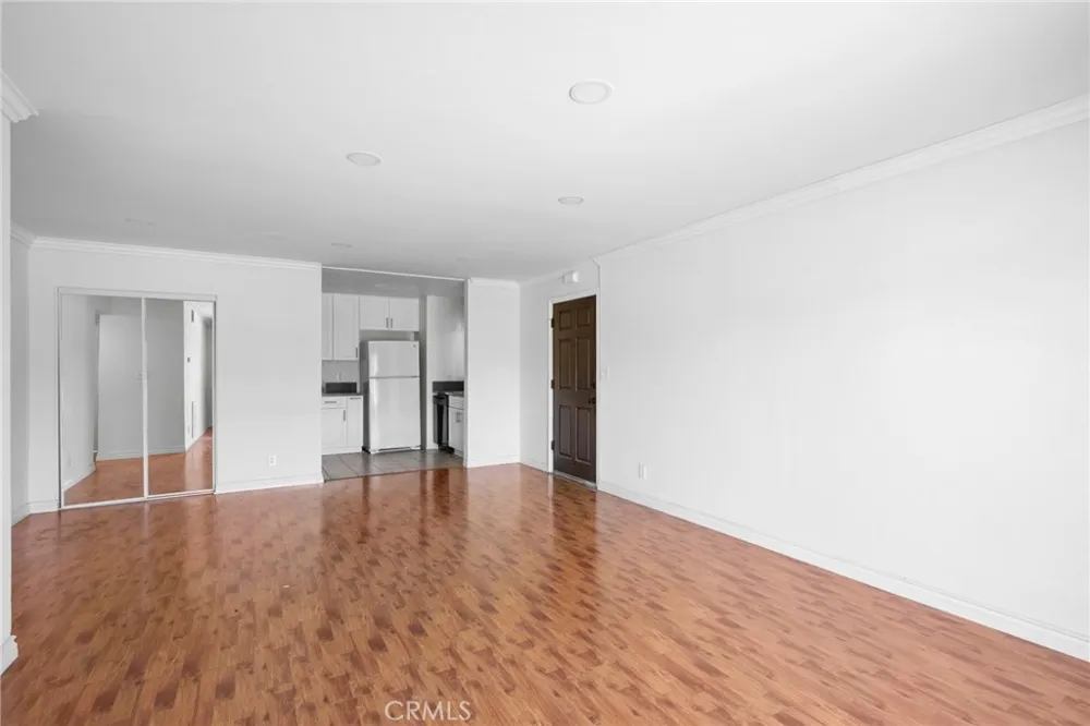 1364 E Garfield Avenue #1 Glendale, CA 91205