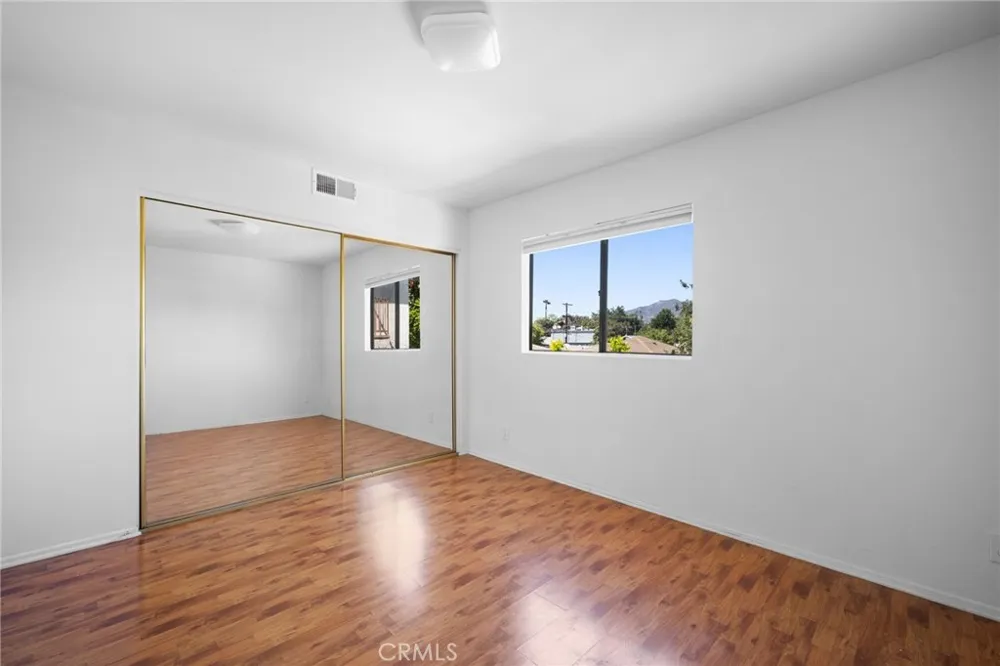 1364 E Garfield Avenue #1 Glendale, CA 91205