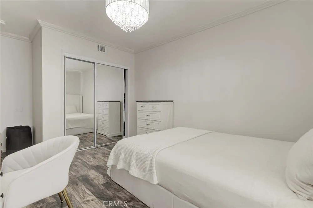 13889 Nurmi Sylmar, CA 91342