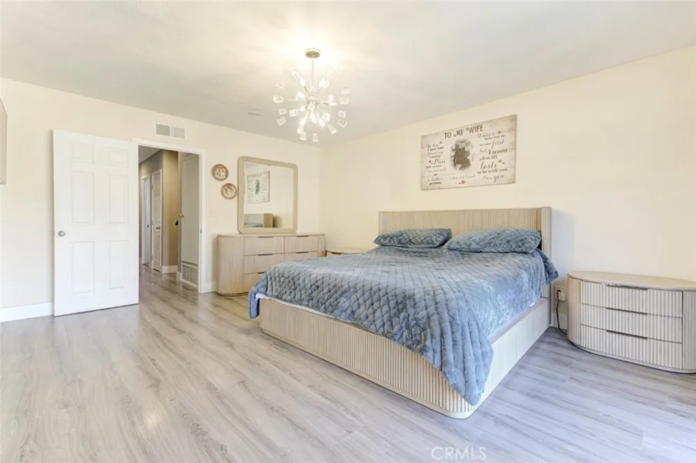 13889 Nurmi Sylmar, CA 91342