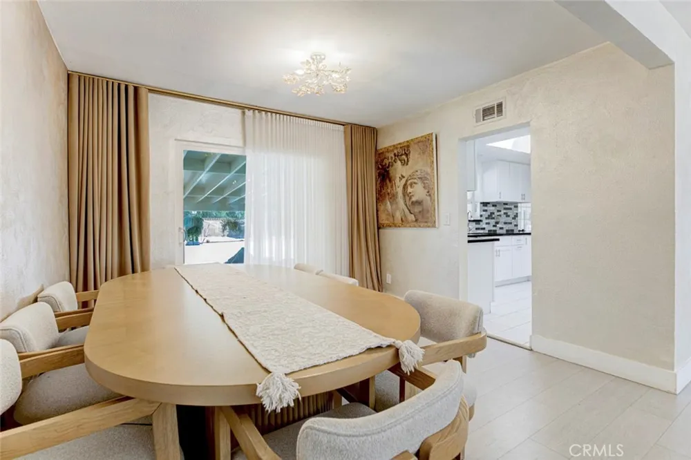 13889 Nurmi Sylmar, CA 91342