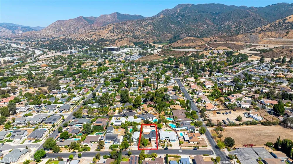 13889 Nurmi Sylmar, CA 91342