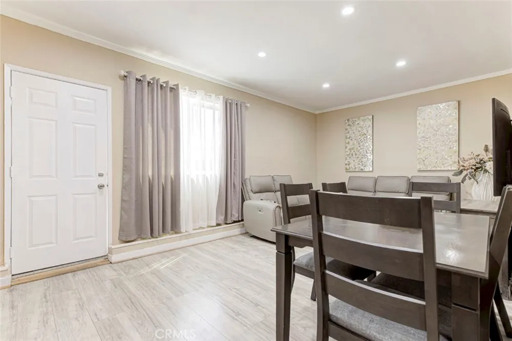 13889 Nurmi Sylmar, CA 91342