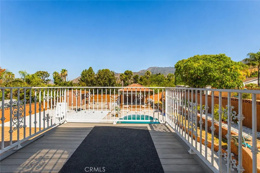 13889 Nurmi Sylmar, CA 91342