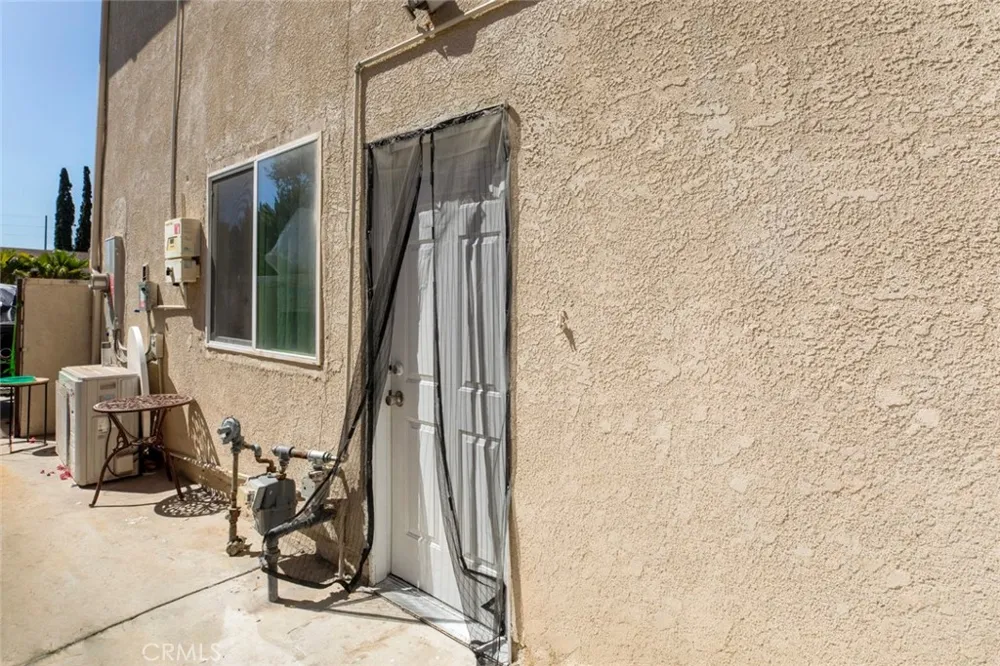 13889 Nurmi Sylmar, CA 91342